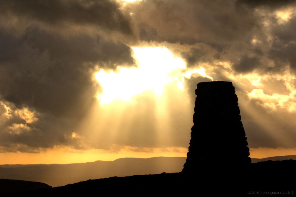 Crepuscular Ray - Mam Tor